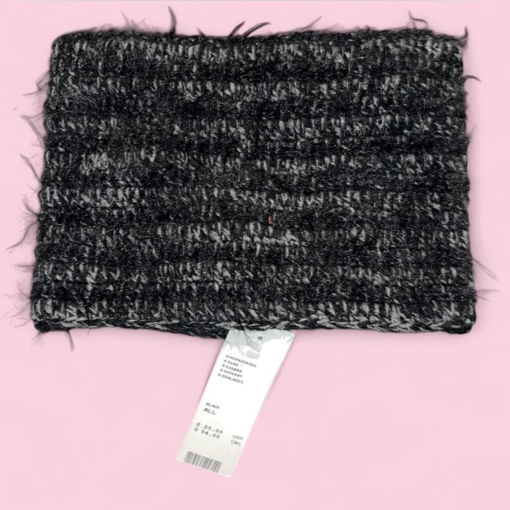 Hot Topic Chic Black and Gray Women's Scarf